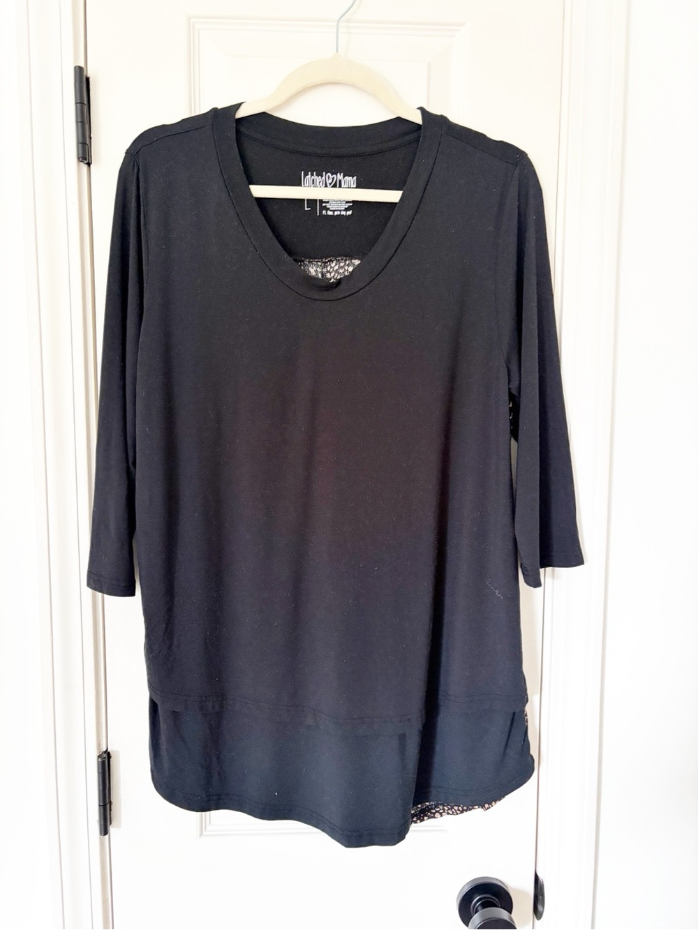 Latched Mama Scoop Neck 3/4 Sleeve Nursing Top size large